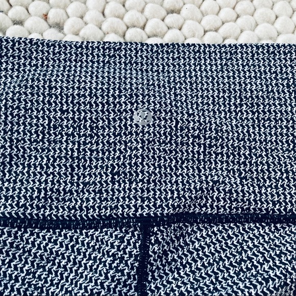 Lululemon Wunder Under Pant (Hi-Rise) 8 - Picture 7 of 12